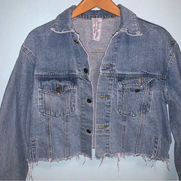 Sadie & Sage Crop Jean Jacket - Picture 3 of 5